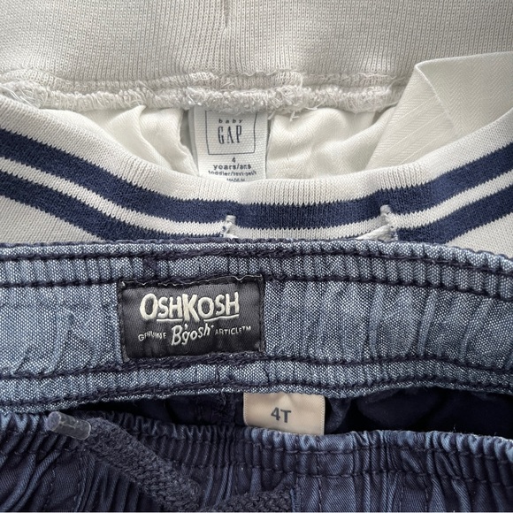 Bundle of 2 Toddler Boy’s Canvas Shorts - Gap and OshKosh B’gosh -4 years old - Picture 2 of 3